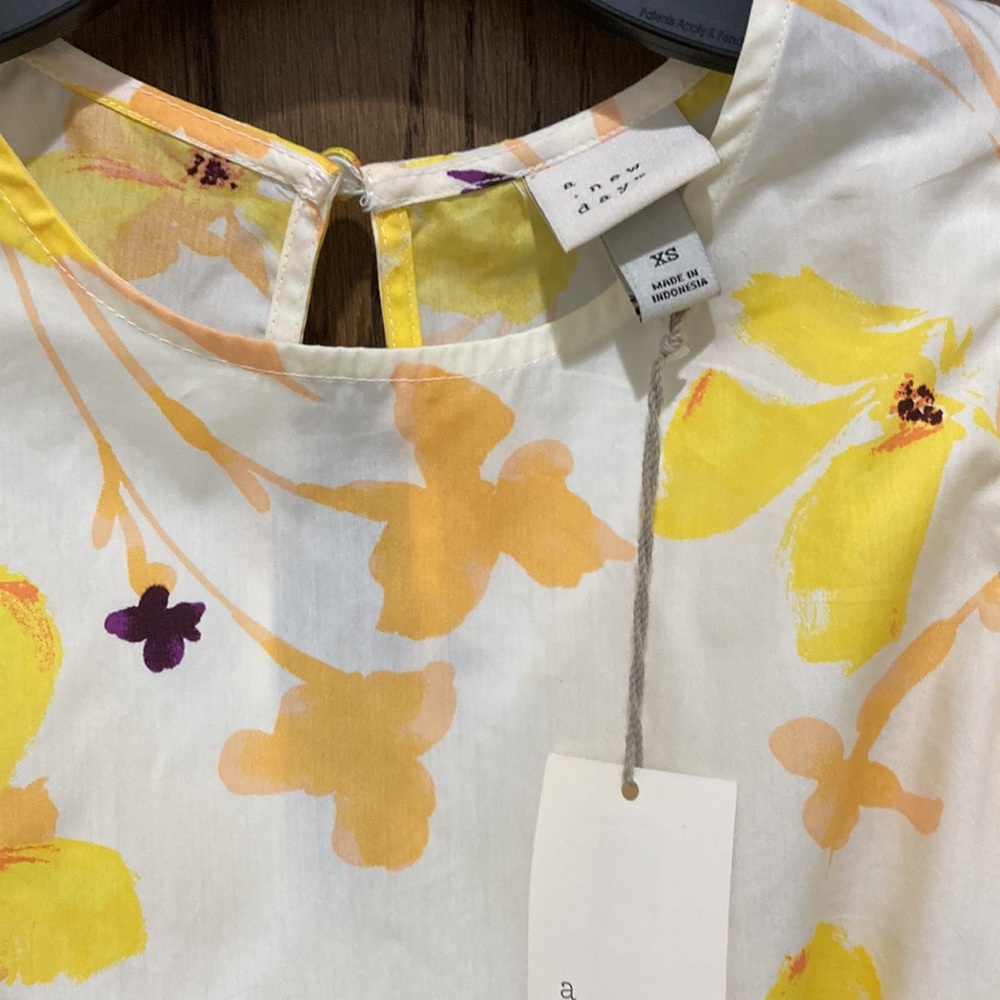 New a new day cream and yellow floral cotton summer dress - Picture 4 of 10